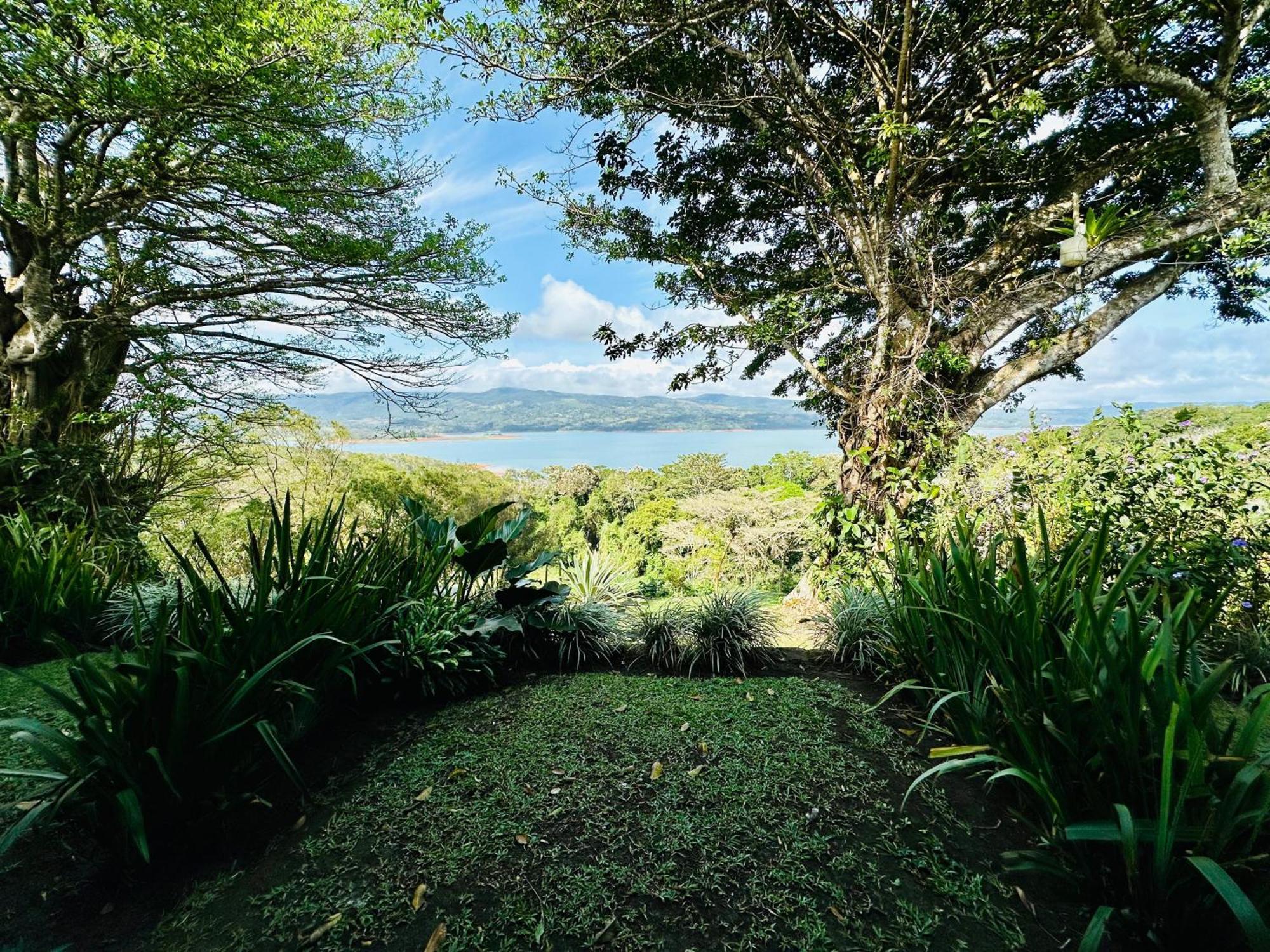 Lake Arenal Brewery & Hotel Tilarán المظهر الخارجي الصورة